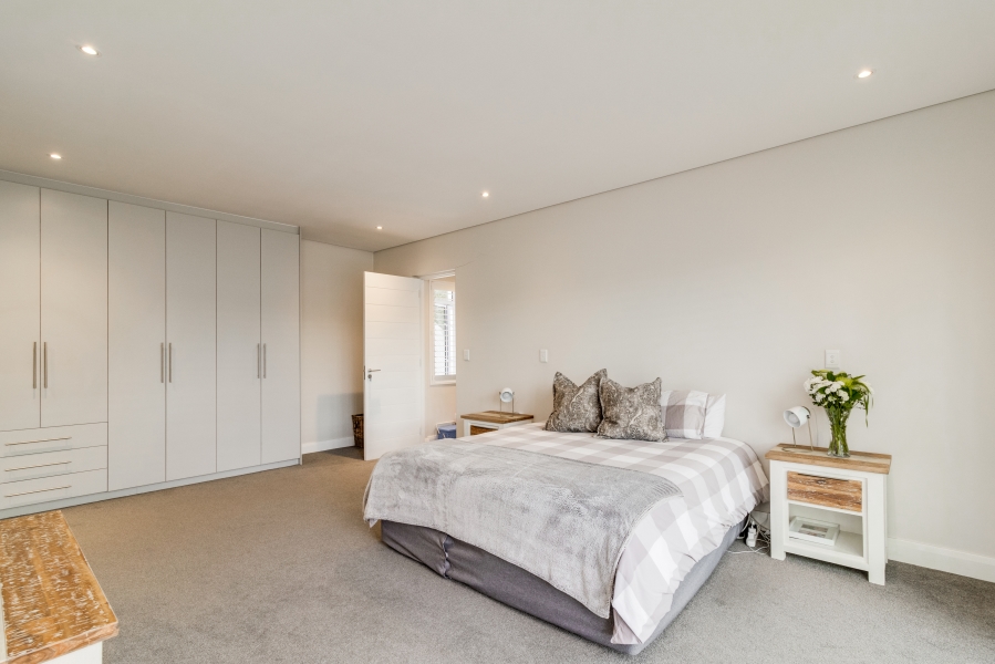 To Let 4 Bedroom Property for Rent in Helderfontein Estate Gauteng