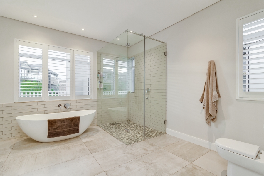 To Let 4 Bedroom Property for Rent in Helderfontein Estate Gauteng