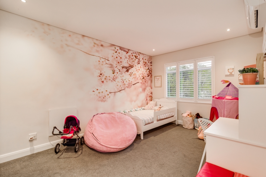 To Let 4 Bedroom Property for Rent in Helderfontein Estate Gauteng