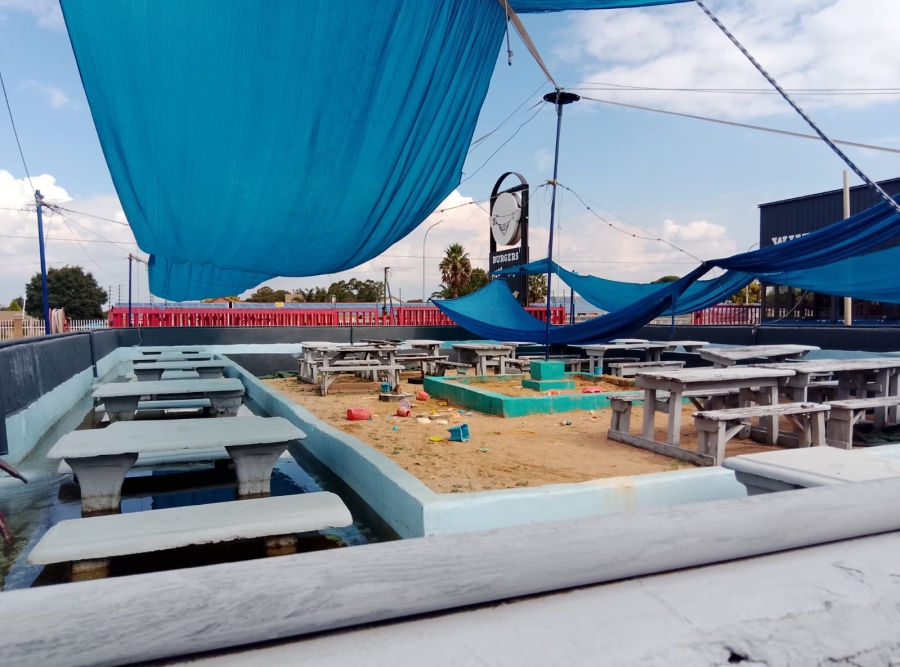 Commercial Property for Sale in Selection Park Gauteng