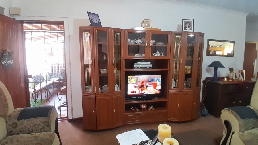 2 Bedroom Property for Sale in Welverdiend Gauteng