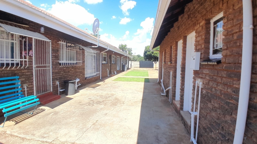 2 Bedroom Property for Sale in Welverdiend Gauteng