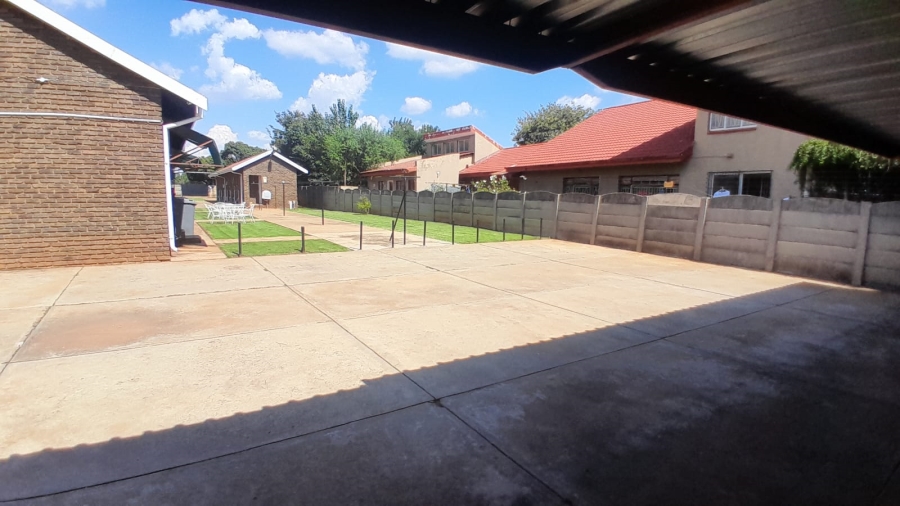 2 Bedroom Property for Sale in Welverdiend Gauteng