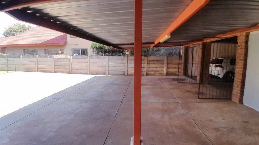 2 Bedroom Property for Sale in Welverdiend Gauteng