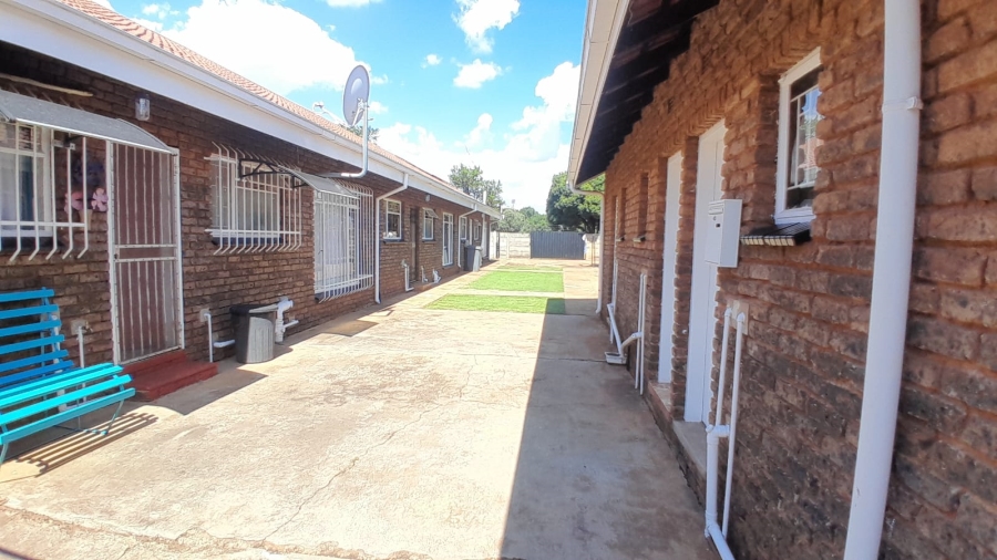 2 Bedroom Property for Sale in Welverdiend Gauteng