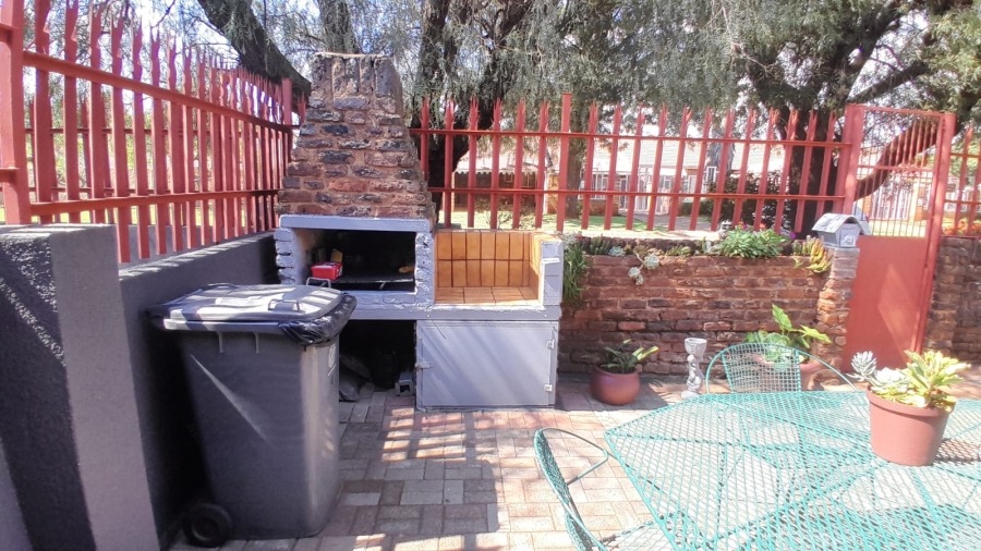 2 Bedroom Property for Sale in Welverdiend Gauteng