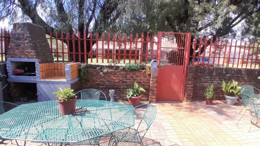2 Bedroom Property for Sale in Welverdiend Gauteng