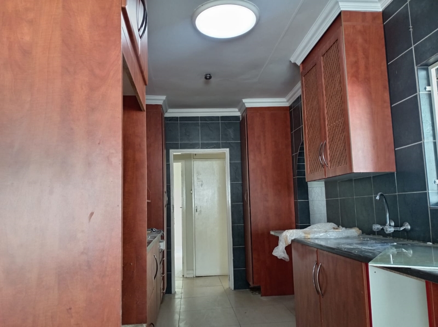 4 Bedroom Property for Sale in Garsfontein Gauteng