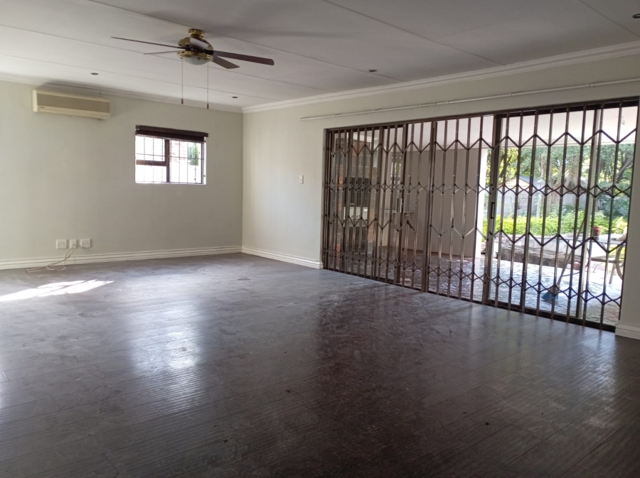 4 Bedroom Property for Sale in Garsfontein Gauteng