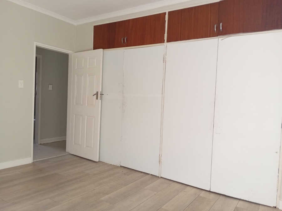 4 Bedroom Property for Sale in Garsfontein Gauteng