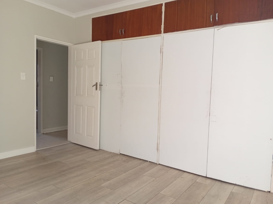 4 Bedroom Property for Sale in Garsfontein Gauteng