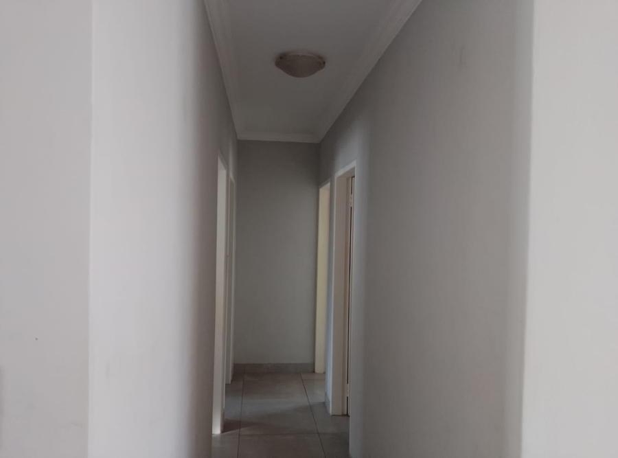 3 Bedroom Property for Sale in Daggafontein Gauteng