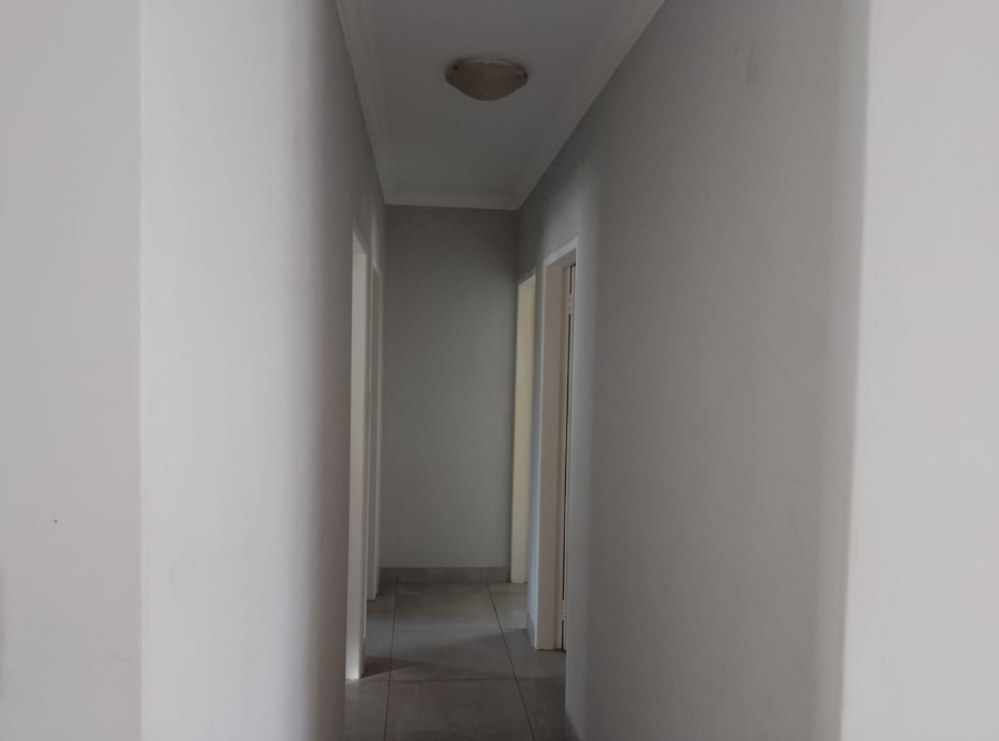 3 Bedroom Property for Sale in Daggafontein Gauteng