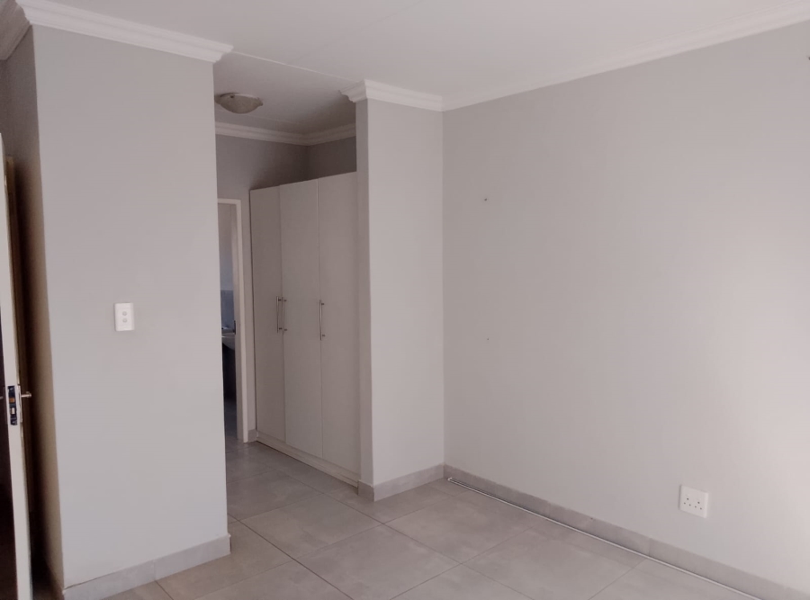 3 Bedroom Property for Sale in Daggafontein Gauteng