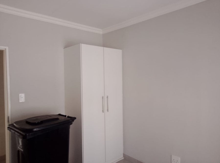 3 Bedroom Property for Sale in Daggafontein Gauteng