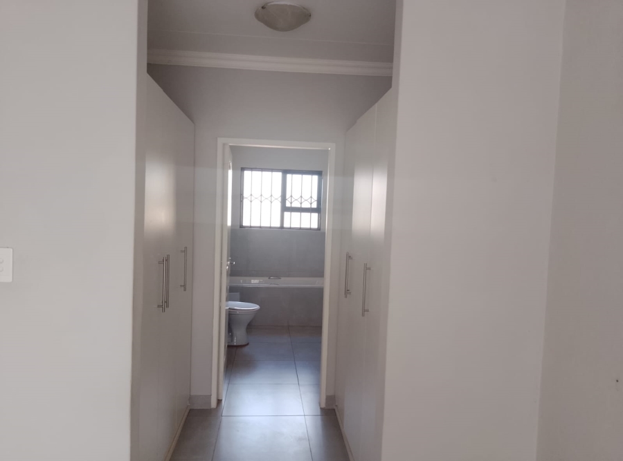 3 Bedroom Property for Sale in Daggafontein Gauteng