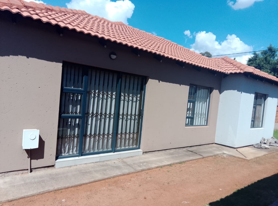 3 Bedroom Property for Sale in Daggafontein Gauteng