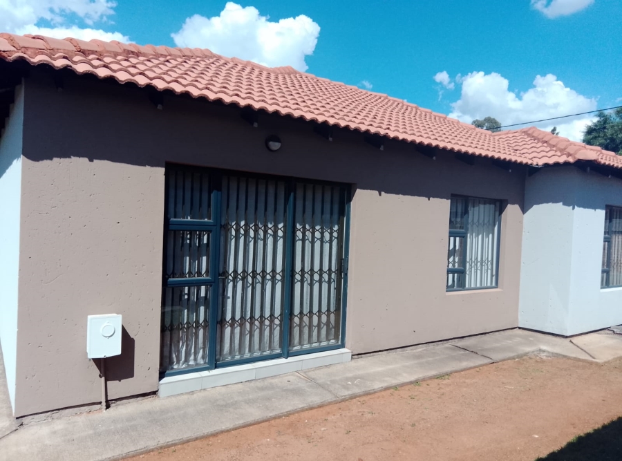 3 Bedroom Property for Sale in Daggafontein Gauteng