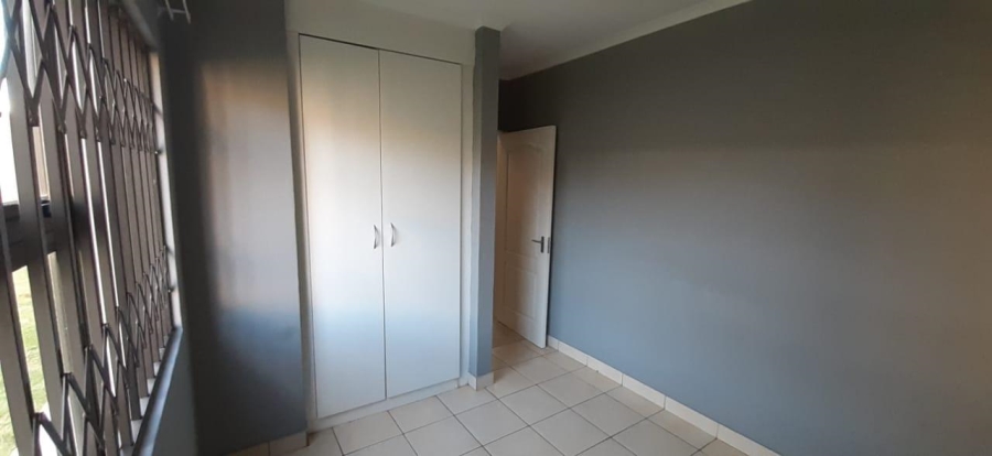 To Let 2 Bedroom Property for Rent in Albemarle Gauteng