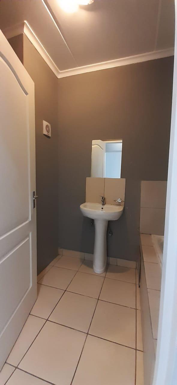 To Let 2 Bedroom Property for Rent in Albemarle Gauteng