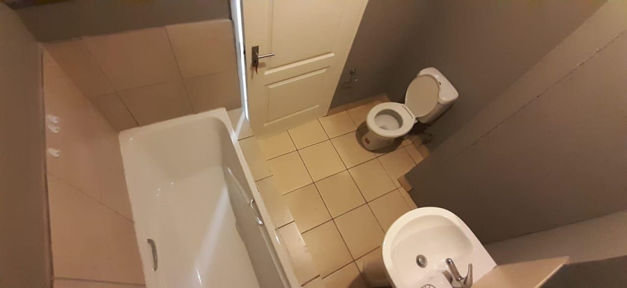 To Let 2 Bedroom Property for Rent in Albemarle Gauteng