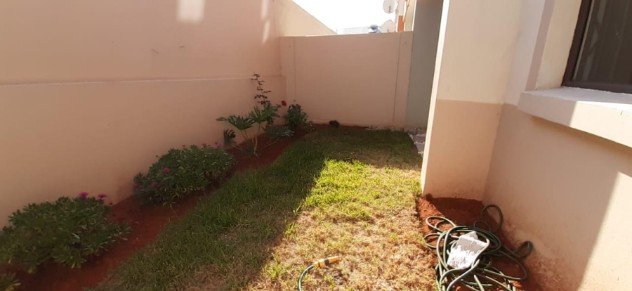 To Let 2 Bedroom Property for Rent in Albemarle Gauteng