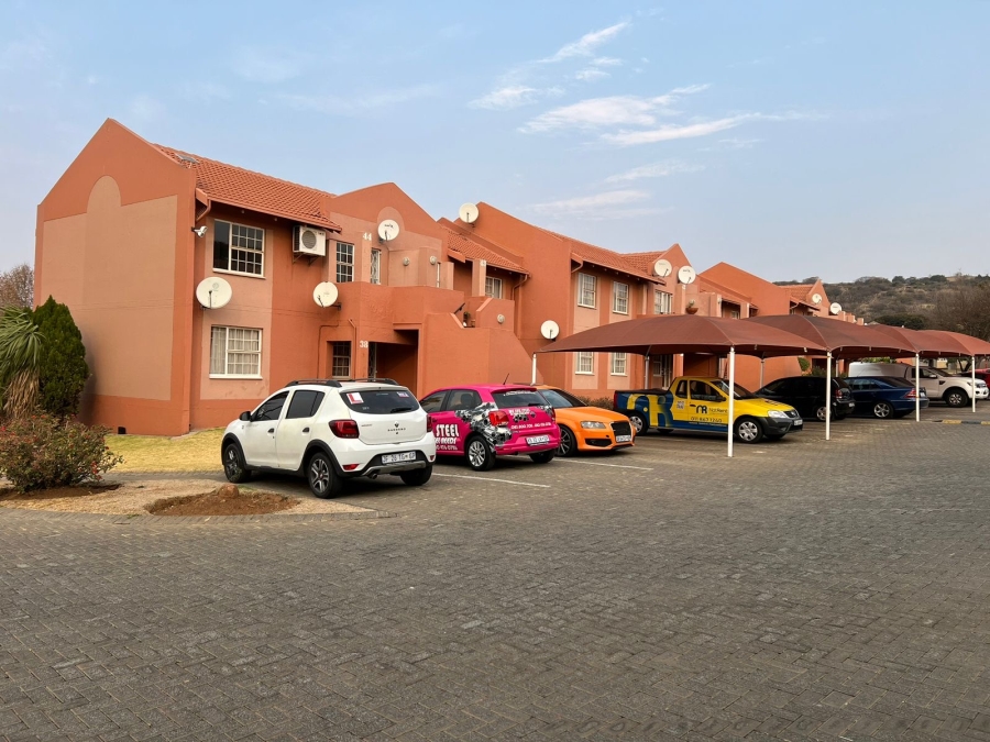 To Let 2 Bedroom Property for Rent in Meyersdal Gauteng