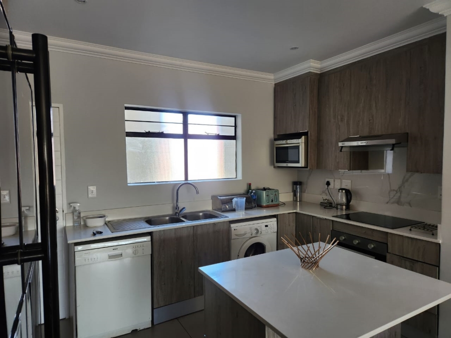 To Let 2 Bedroom Property for Rent in Morningside Gauteng