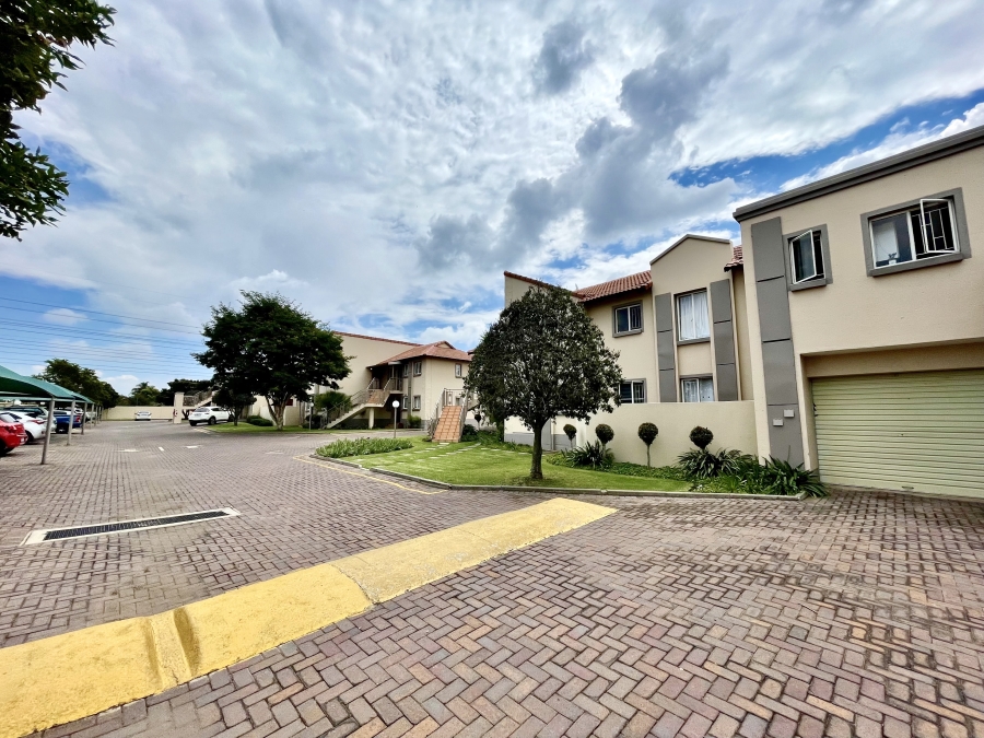 To Let 1 Bedroom Property for Rent in Moreleta Park Gauteng