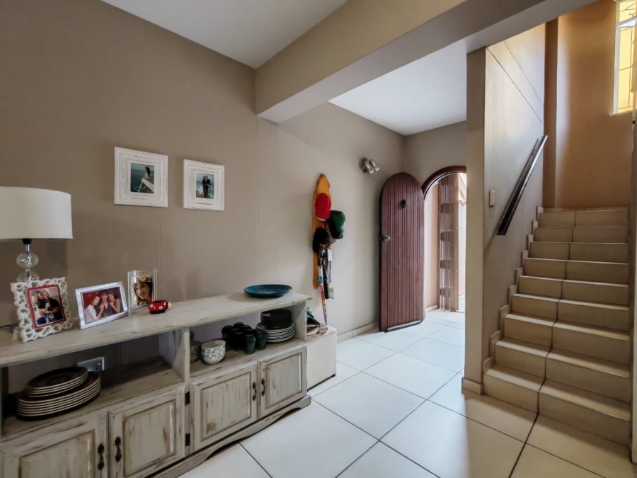 3 Bedroom Property for Sale in Three Rivers Proper Gauteng