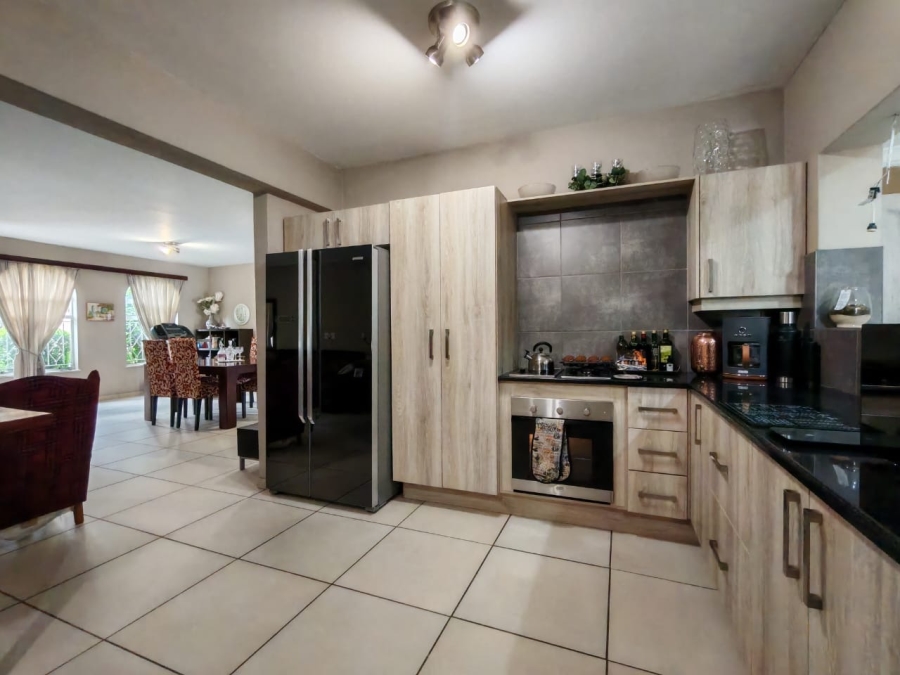 3 Bedroom Property for Sale in Three Rivers Proper Gauteng