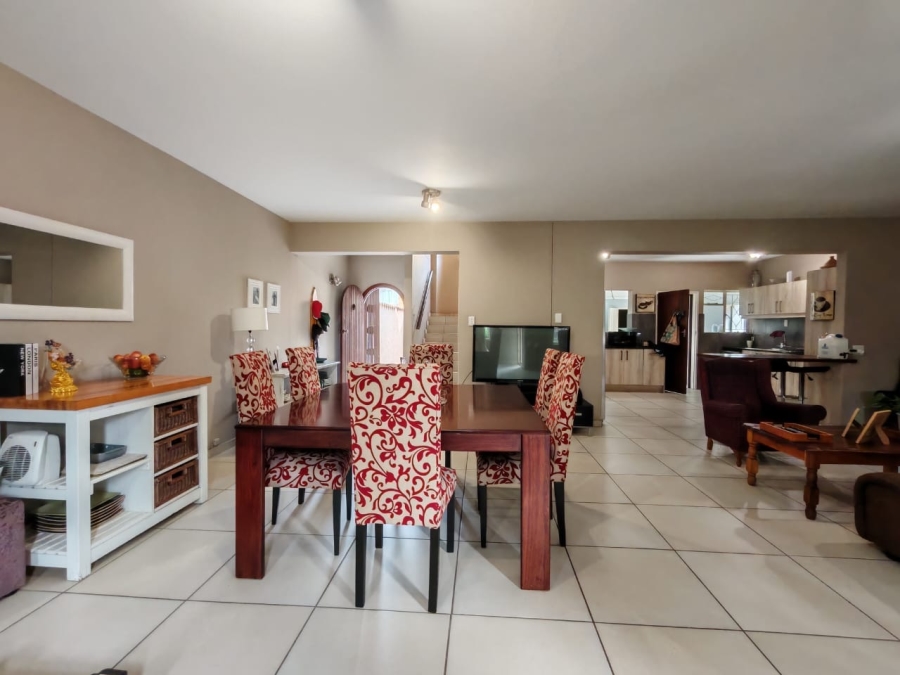 3 Bedroom Property for Sale in Three Rivers Proper Gauteng