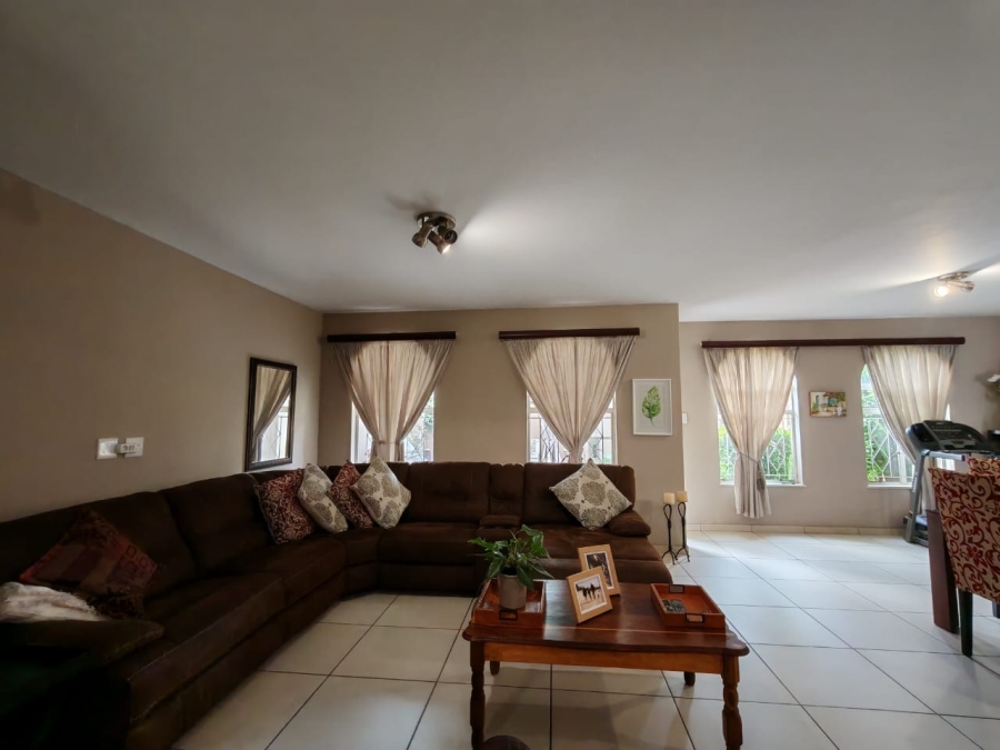 3 Bedroom Property for Sale in Three Rivers Proper Gauteng
