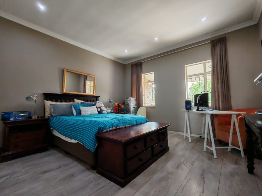 3 Bedroom Property for Sale in Three Rivers Proper Gauteng