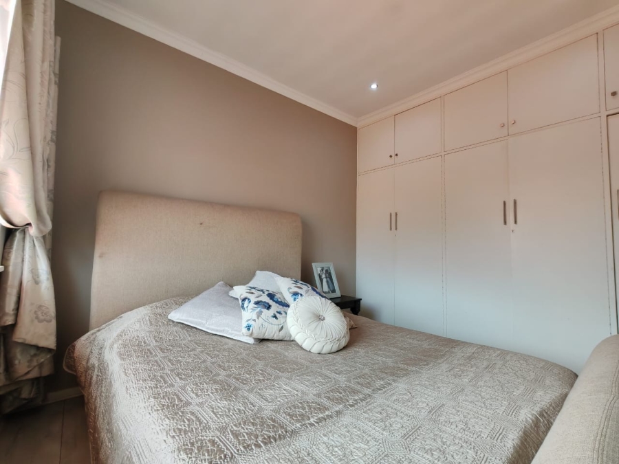 3 Bedroom Property for Sale in Three Rivers Proper Gauteng