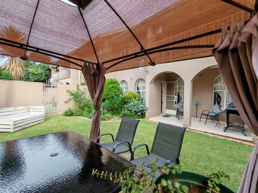 3 Bedroom Property for Sale in Three Rivers Proper Gauteng