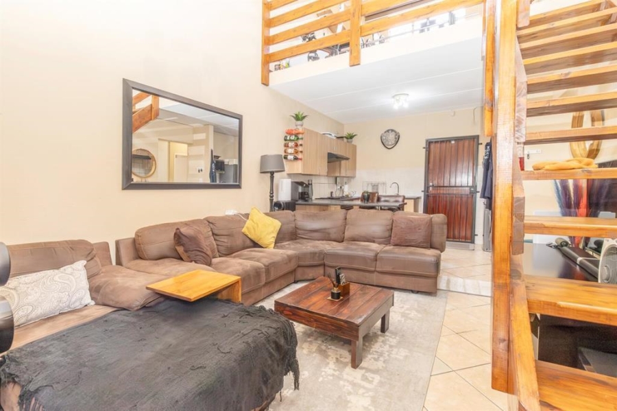 2 Bedroom Property for Sale in Honeypark Gauteng