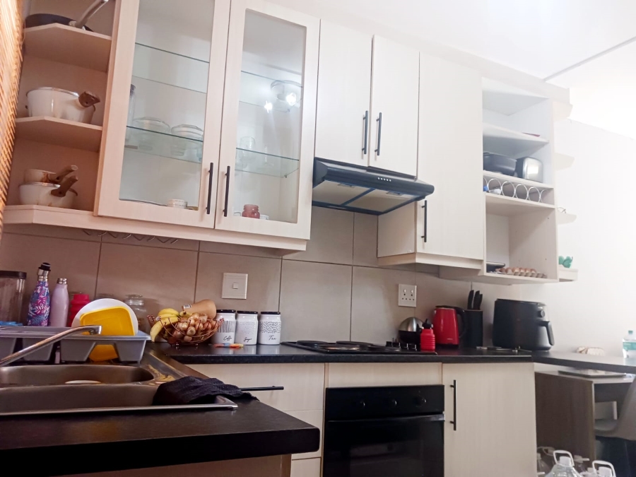 2 Bedroom Property for Sale in Windsor West Gauteng