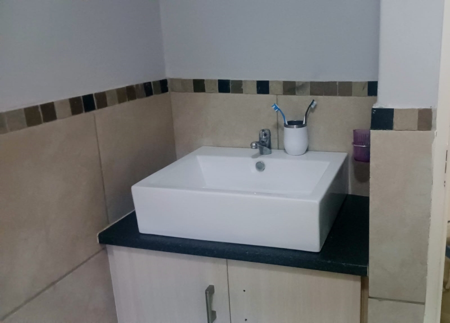 2 Bedroom Property for Sale in Windsor West Gauteng