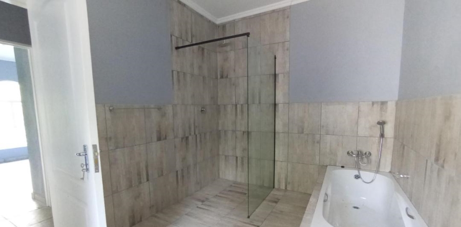 5 Bedroom Property for Sale in President Park Gauteng