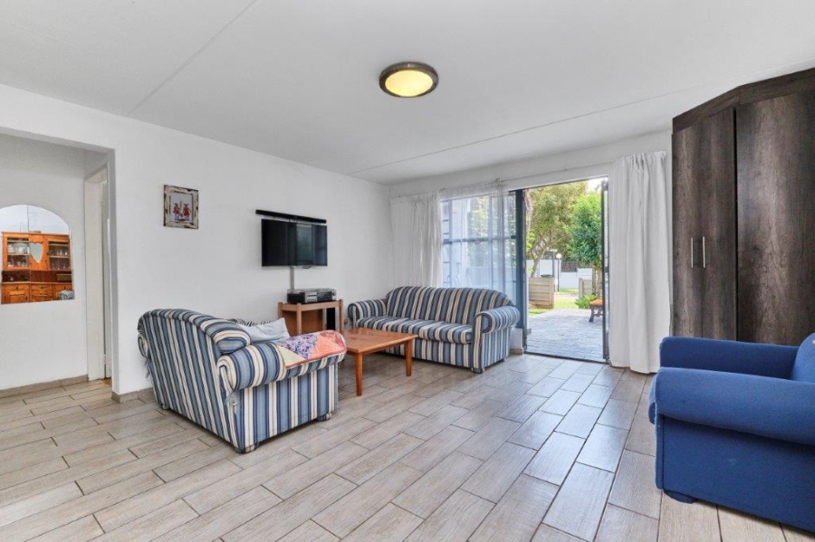 2 Bedroom Property for Sale in Paulshof Gauteng