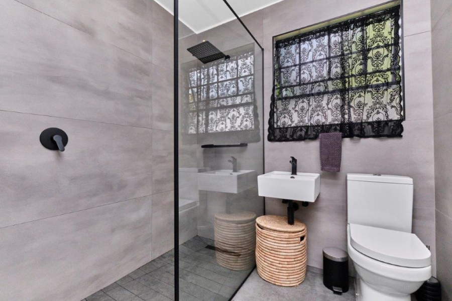 2 Bedroom Property for Sale in Paulshof Gauteng