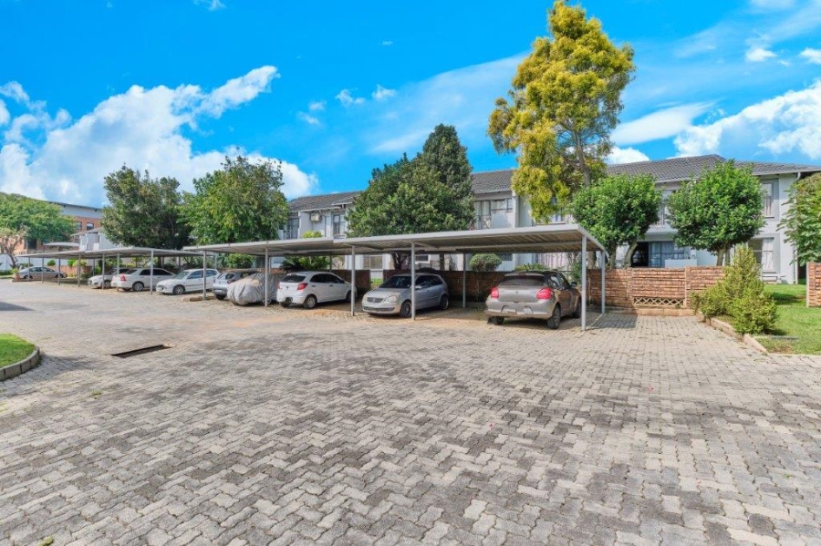 2 Bedroom Property for Sale in Paulshof Gauteng