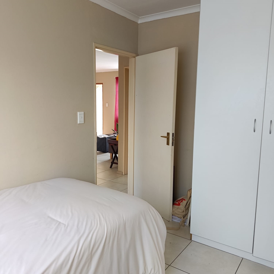 2 Bedroom Property for Sale in Weltevreden Park Gauteng