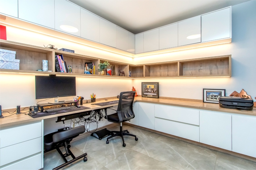 To Let 5 Bedroom Property for Rent in Blue Hills Equestrian Estate Gauteng