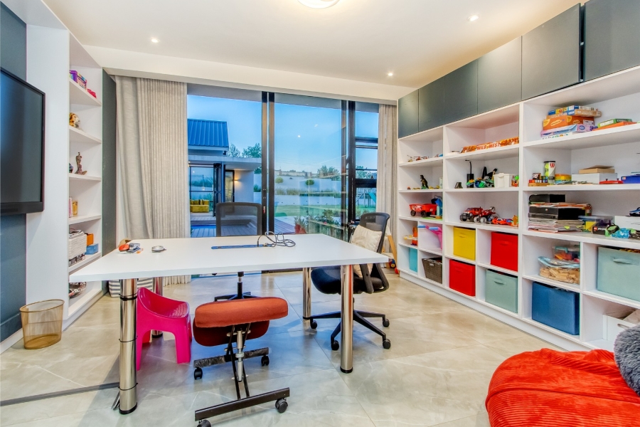 To Let 5 Bedroom Property for Rent in Blue Hills Equestrian Estate Gauteng