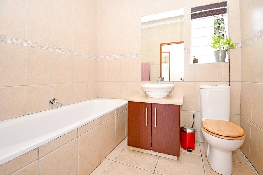 3 Bedroom Property for Sale in River Club Gauteng