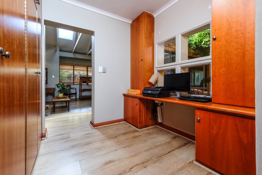 3 Bedroom Property for Sale in Constantia Kloof Gauteng