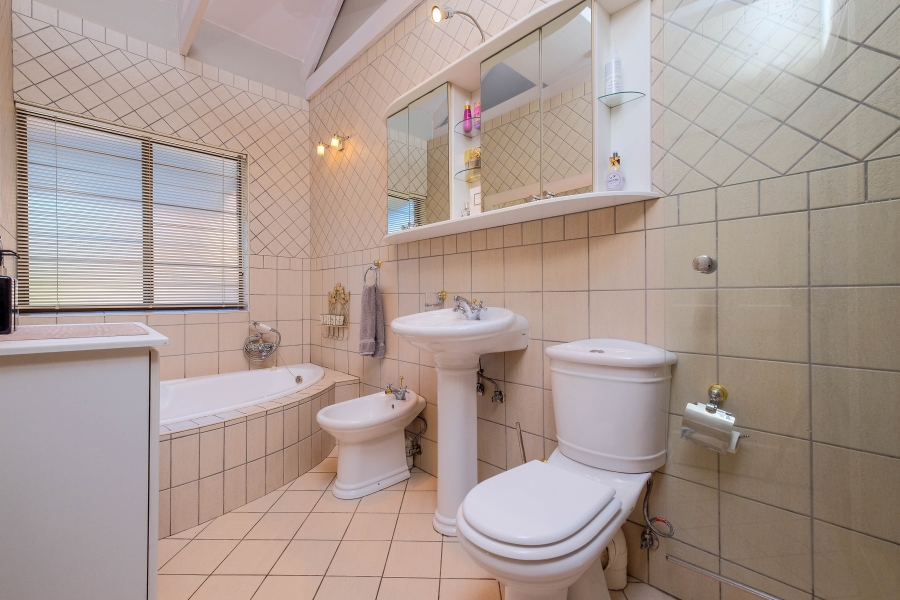 3 Bedroom Property for Sale in Constantia Kloof Gauteng