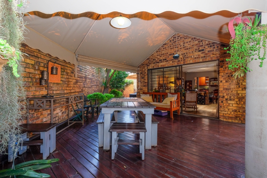 3 Bedroom Property for Sale in Constantia Kloof Gauteng